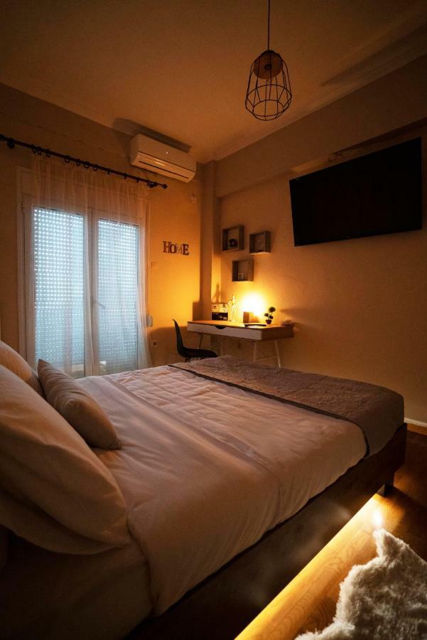 Cozy Apt Next To Metro And Close To Acropolis! Athén Kültér fotó